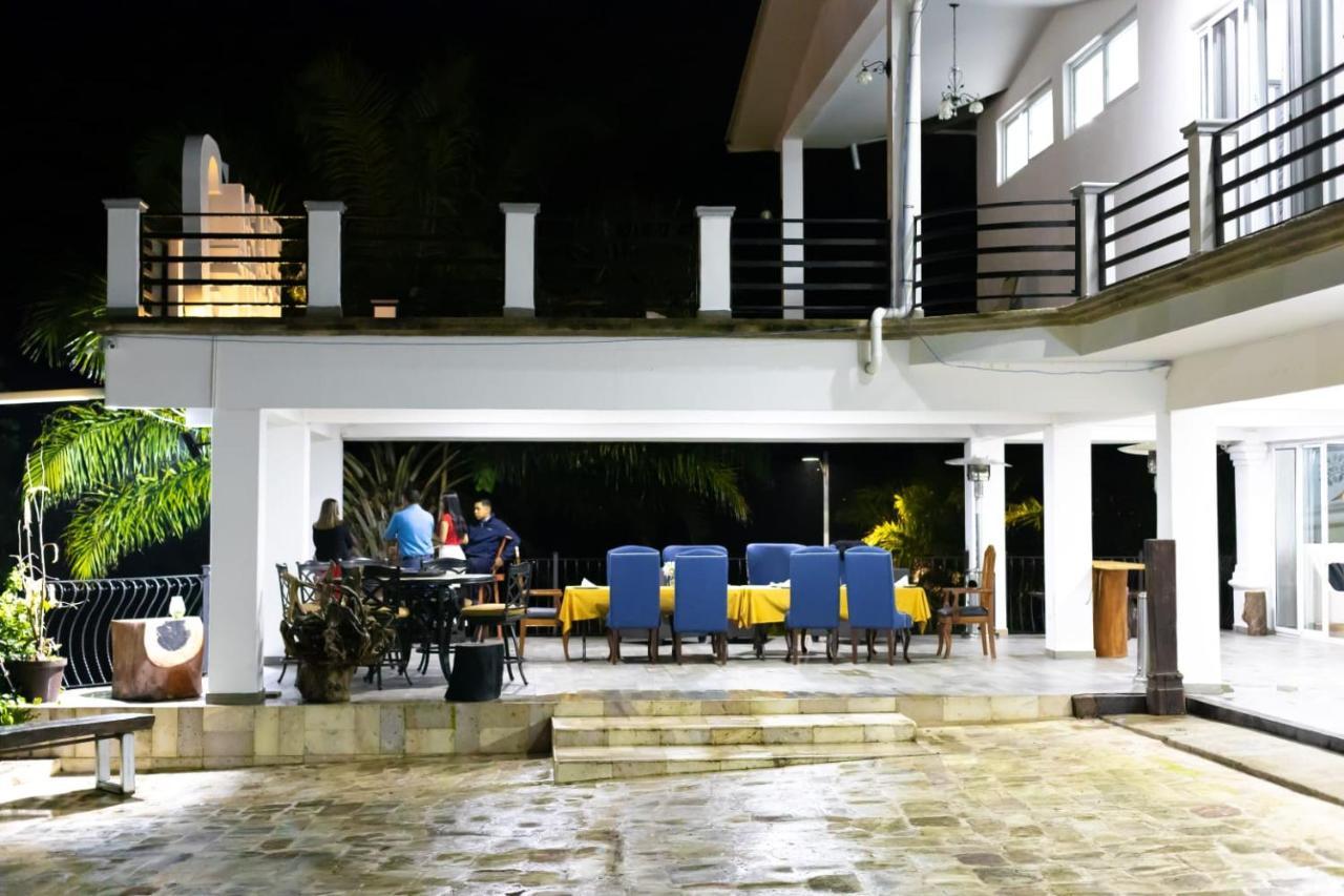 Hotel Cocoview, Bar & Restaurante Валье-де-Анхелес Экстерьер фото